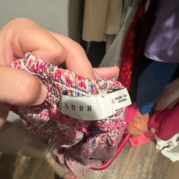 Floral romper with side cut outs - Picture 3 of 3